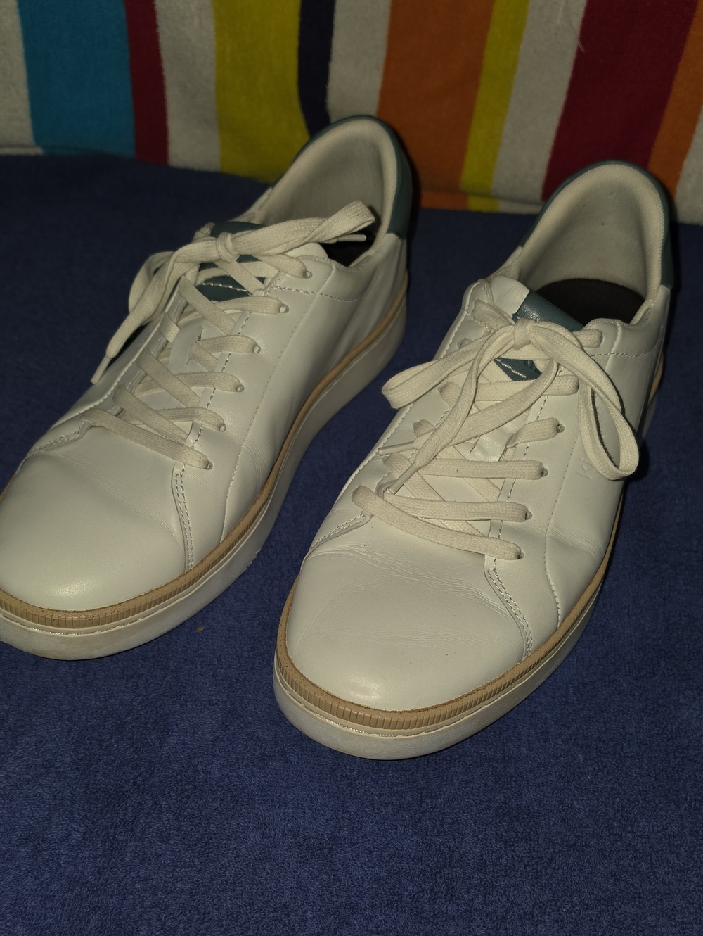 Kizik Sonoma Men's Sneaker in Optic White/Coronet Blue Size 11.5